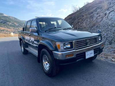 Toyota Hilux 1994 (SSR-X, top of the line variant, total genuine)