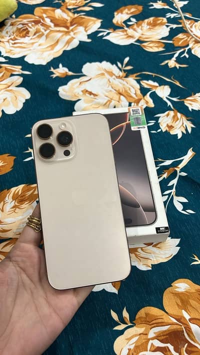 16 pro max 256 gb in apple warranty 100 health