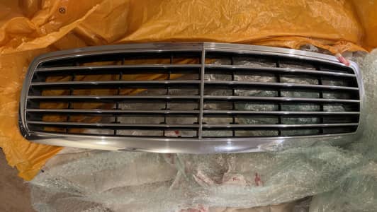Mercedes W211 front grill