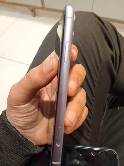 iphone 11 for sale (jv)
