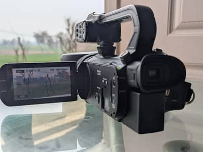 Canon XA35 Camcorder / Video camera