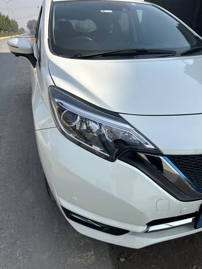 Nisaan note 2018/2022