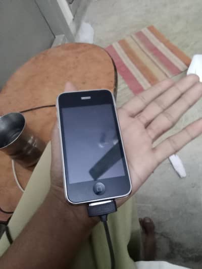 iPhone 3GS For Urgent Sell