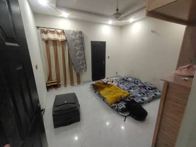 5 Marla 2nd floor portion available for rent