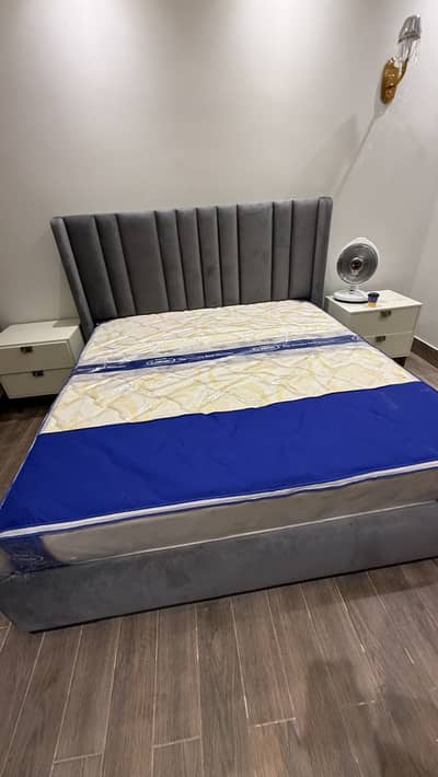 Neww Bed With velvet kapra