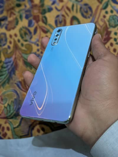 Vivo S1