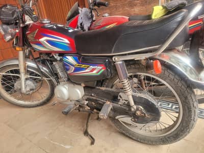 neat and clean motorcycle one hand use