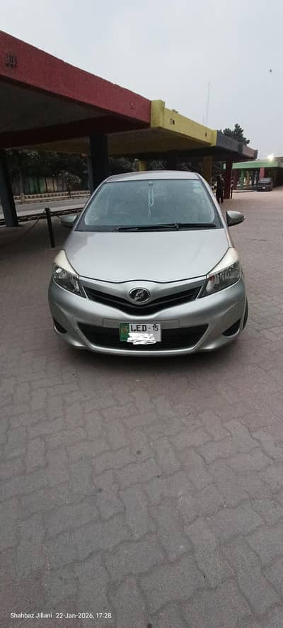 vitz car 2012 model urgently for Sale