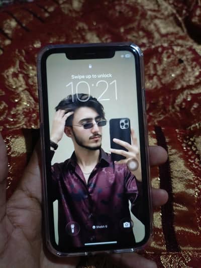 iphone 11 JV 64 GB Battery health 82% ha