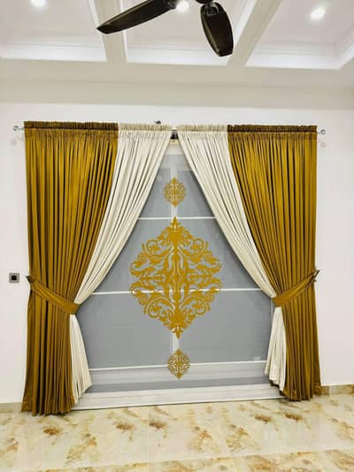 پردے بلاہنڈ تکیے گدیلےارڈر پر تیارکیجاتےہیں