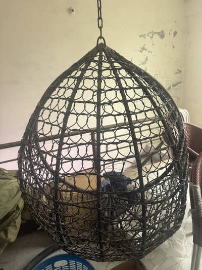 Jhoola / swing for sale in Green Aveneue house clearance