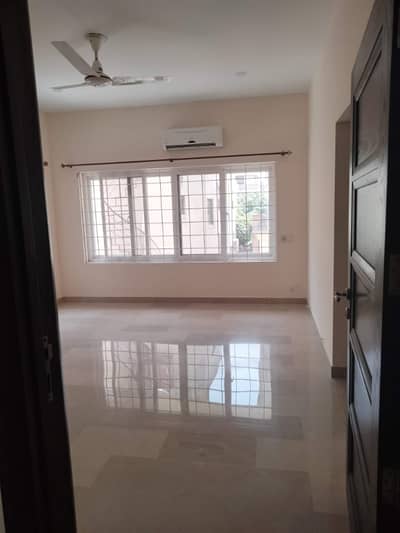 Well Maintained 666 Sq Yd Luxury House Available For Rent Islamabad