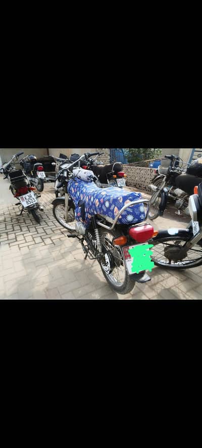 Unique 2025 all ok enjen seald all new condition just buy and drive