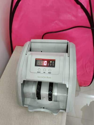 Cash counting machine