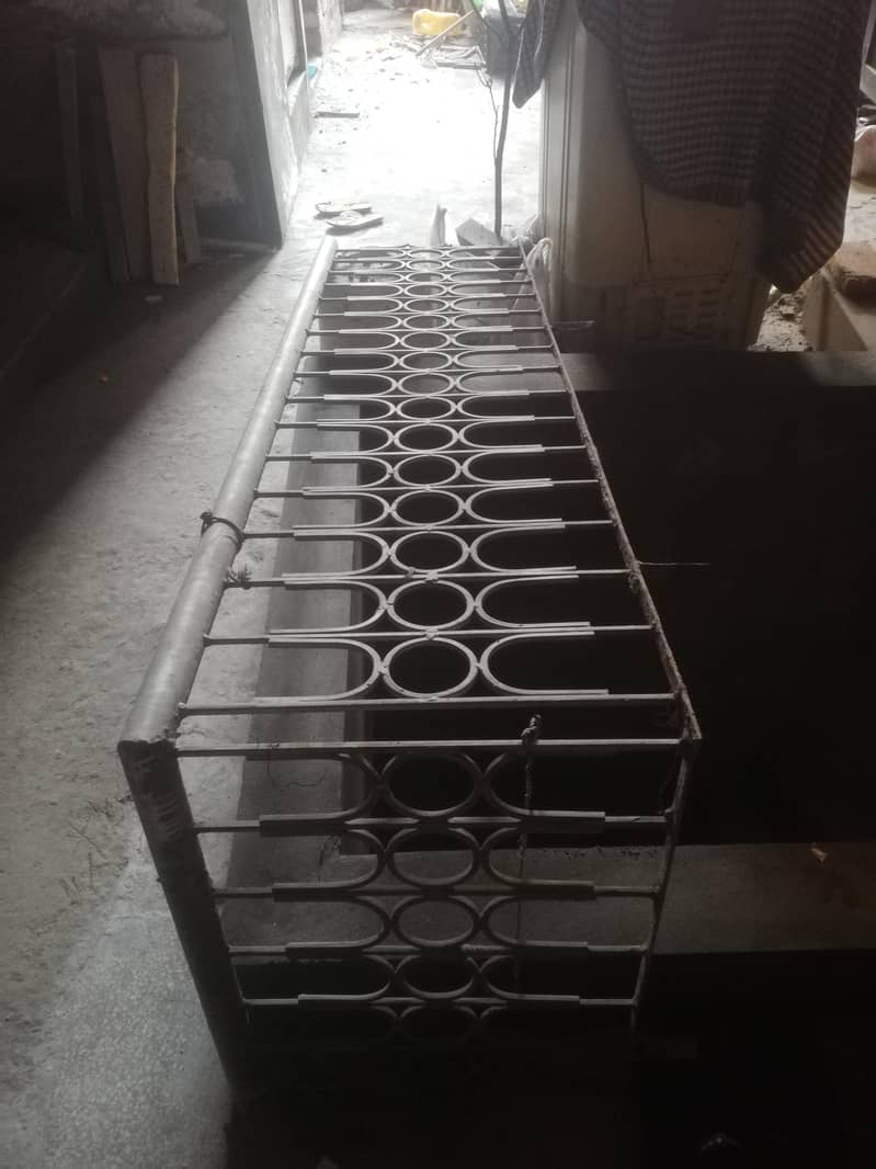 سیفٹی جنگلہ 0