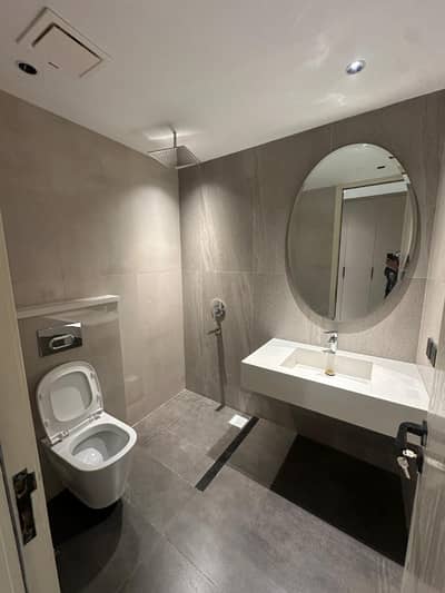 Ready to Move apartment for sale in Avenair Gulberg Lahore