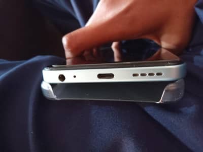 Infinix smart 9hd 10/10conditiion urgent sale