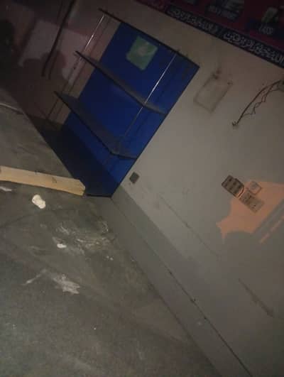 SHOP AVAILABLE FOR RENT