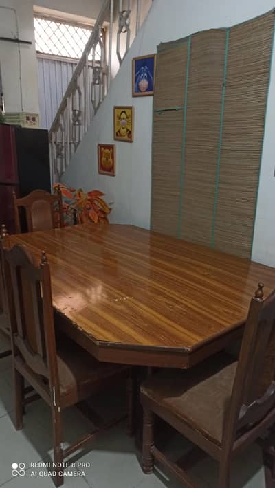 Full Size Wood Dinning Table