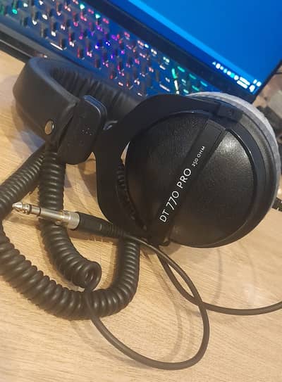 Beyerdynamic DT 770 Pro - 250 ohms