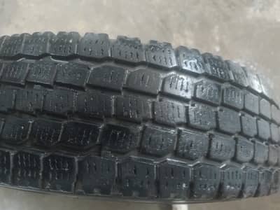 Second hand tyre