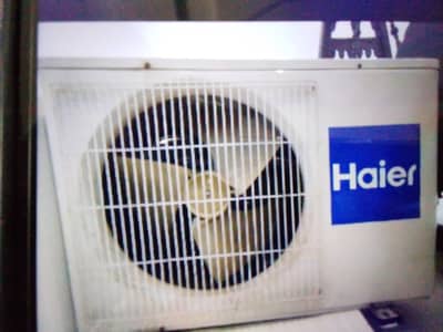 HAIER AC 1 TON ONLY 2 MONTHS USE GOOD CONDITION