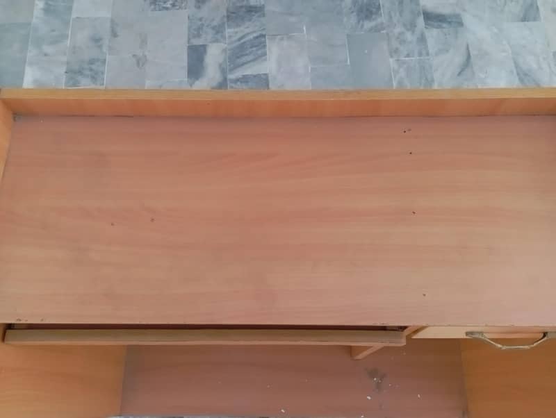 Computer/Laptop Table 1