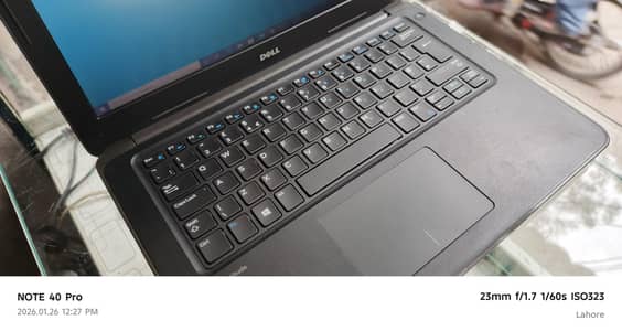 Dell latitude 3380 core i3 6gen