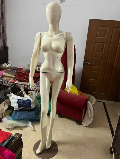 Female dummy for sale urgent