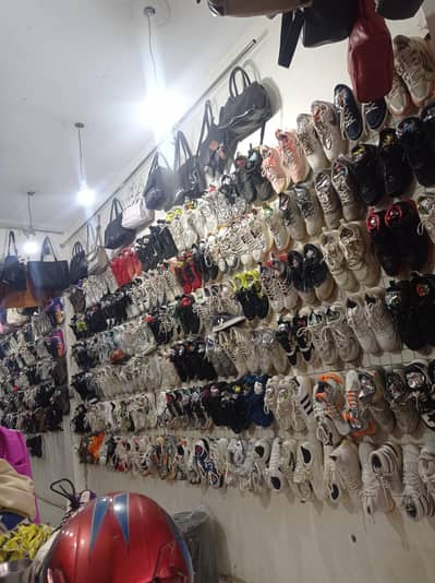 All equipment ladies bag shoes men showes each and every thing availab