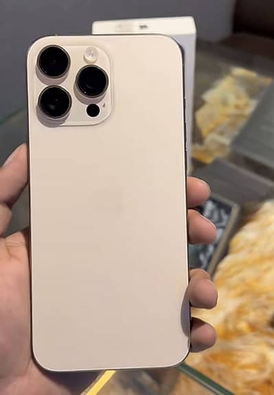 iPhone 16 pro max 256gb