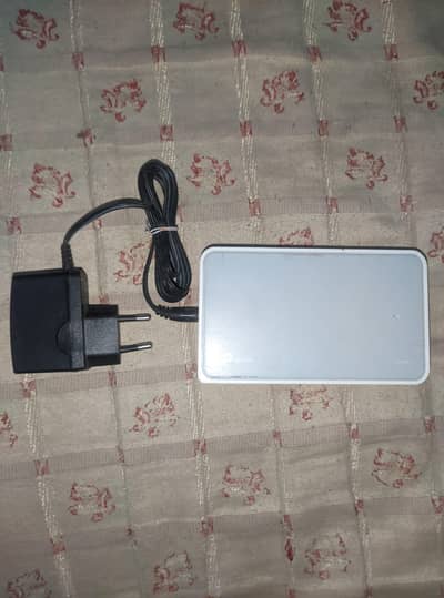 TP-Link Desktop Switcher with Original Adapter