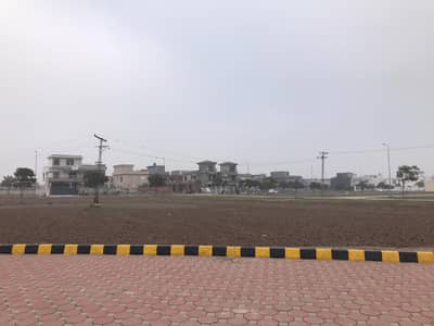 Prime Location 5 Marla Plot For Sale In Diamond Block, Park View City Lahore