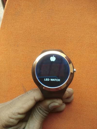 NEW WATCH FOR SELL APPLE