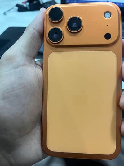iphone Xr Converted to iphone 17 pro condition 10 by 10 128 gb memory