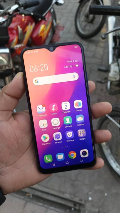 vivo y15
