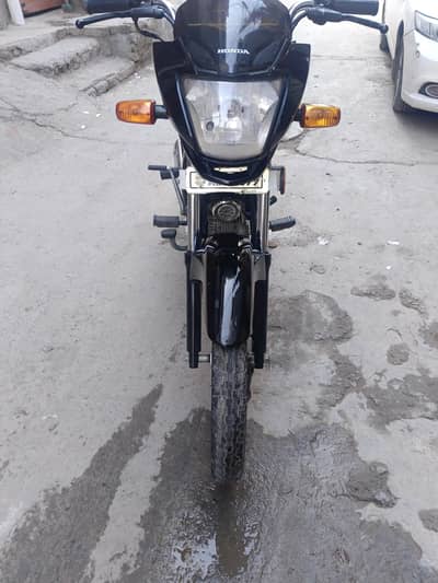 Honda pirdar 100 cc model 24 25 location Lahore  03066806175