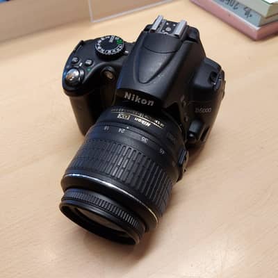 Nikon D5000 with kit lens