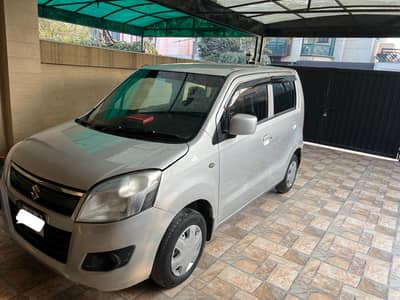 Suzuki wagon r VXL model 2015.   ( 0344.1996196 )