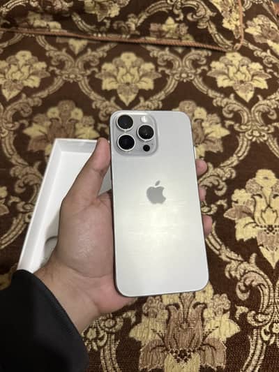 15 pro max 256gb 95 health HK