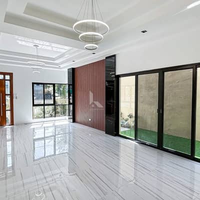 2 KANAL HOUSE IS AVAILABLE FOR RENT IN GULBERG 3