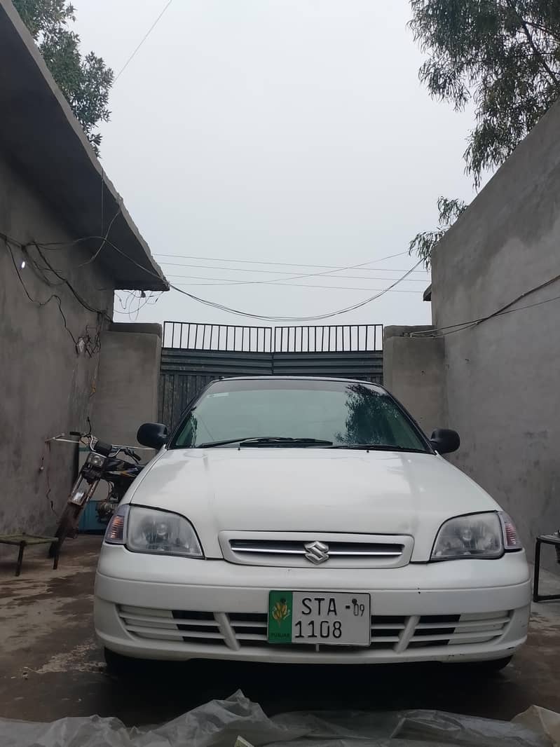 گاڑی اچھی کنڈیشن میں ھے کا نمبر سیالکوٹ کا ھے بک فایل جینوئن ھے 16