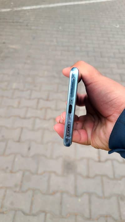 Vivo V30e is For Sale