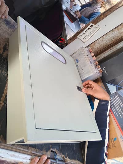 electrition and plumbers available