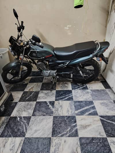 Yamaha 125 Applied for new condition 10/10