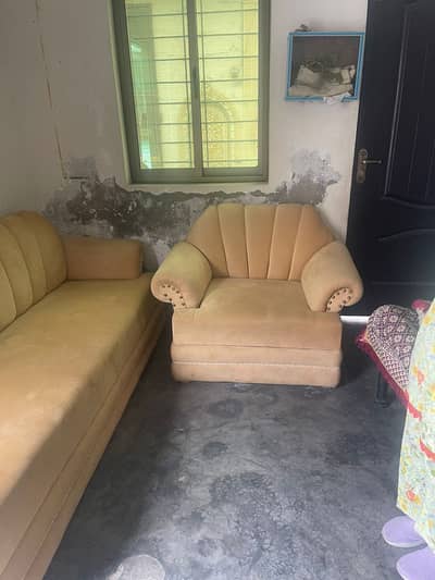 Used Like New Sofa Set