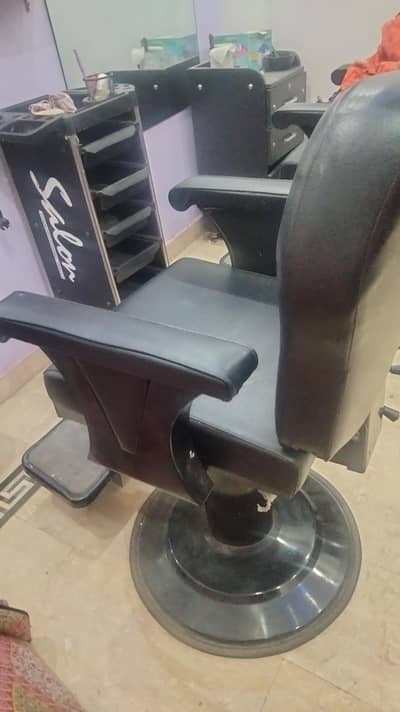 Salon Chair for Sale