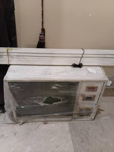 BRAND NEW BIRDS BROODER FOR SALE