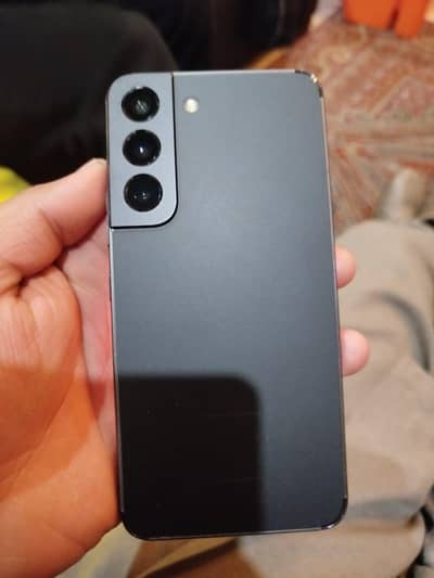 samsung box nhi he charger he 8/128