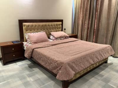 I year used bed sets